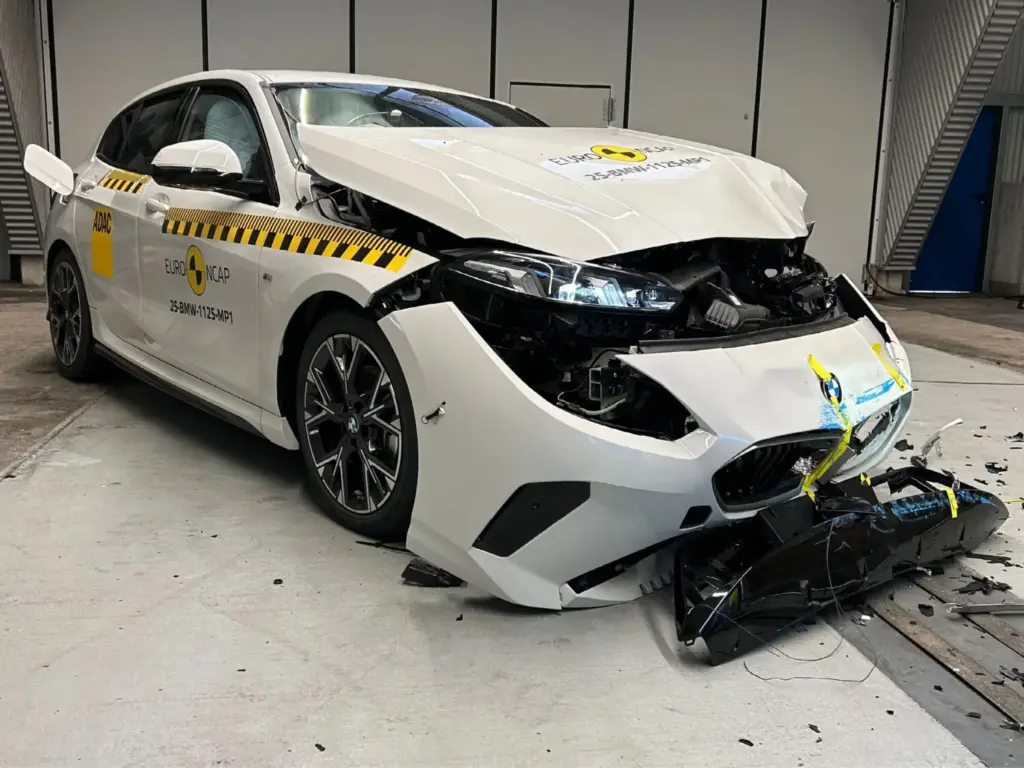 La Toyota Hilux BEV y los dos Subaru eléctricos obtienen cinco estrellas ANCAP 11 Motor16 Los últimos puntajes ANCAP, el equivalente de Euro NCAP en Australia y Nueva Zelanda, certifican el puntaje máximo de seguridad para Toyota Hilux BEV, Subaru Trailseeker y Subaru Uncharted. El BMW Serie 1 y el BMW Serie 2 Gran Coupé están apenas por debajo de las cuatro estrellas.