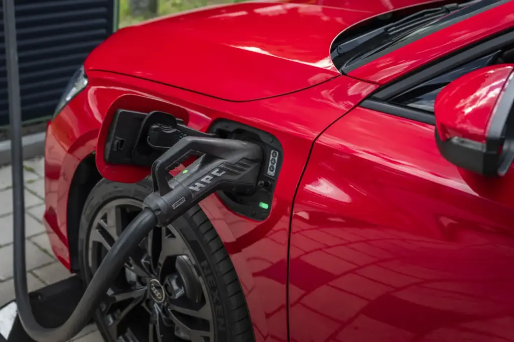 AUDI A3 SPORTBACK E HYBRID Motor16