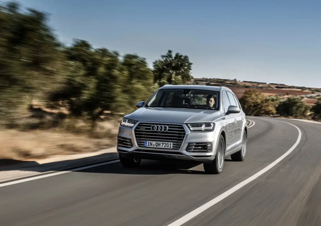 AUDI Q7 2 GENERACION 20116 Motor16