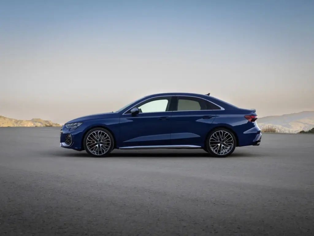 AUDI S3 SEDAN Motor16
