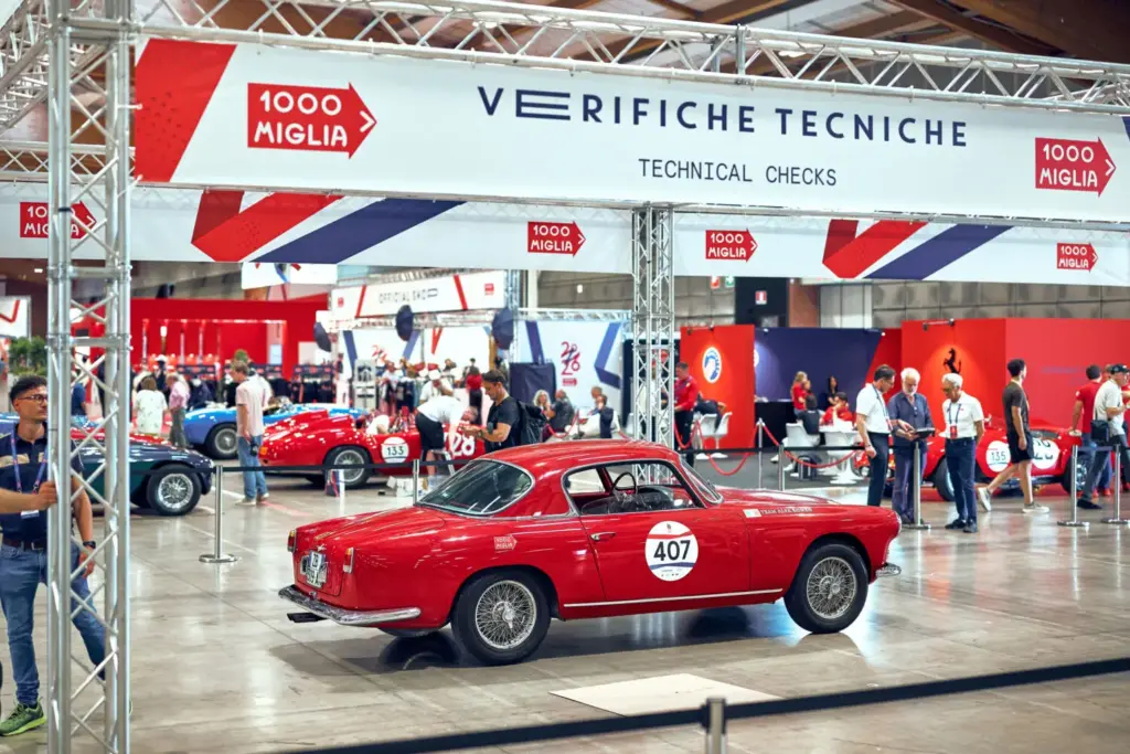 Alfa Romeo y la 1000 Miglia, matrimonio perfecto 15 Motor16 Alfa Romeo continua su dominio indiscutible de las 1000 Miglia 12 Motor16