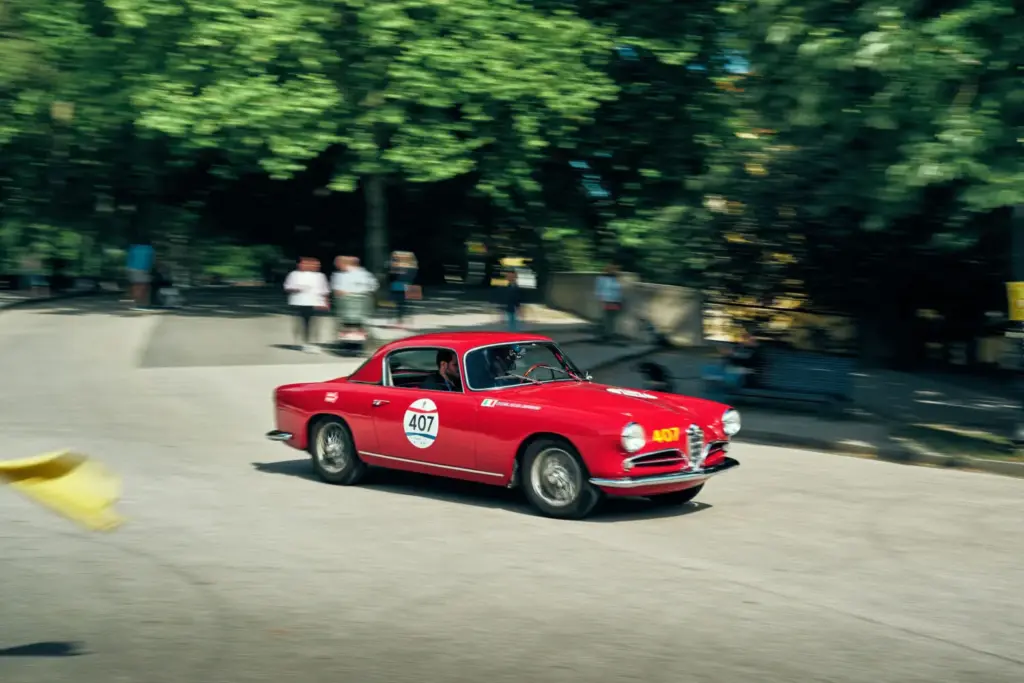 Alfa Romeo y la 1000 Miglia, matrimonio perfecto 5 Motor16 Alfa Romeo continua su dominio indiscutible de las 1000 Miglia 2 Motor16