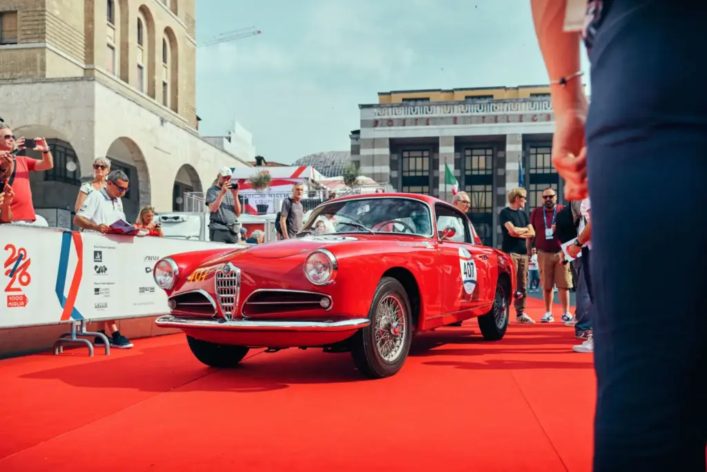 Alfa Romeo y la 1000 Miglia, matrimonio perfecto 2 Motor16 Alfa Romeo continua su dominio indiscutible de las 1000 Miglia 7 Motor16