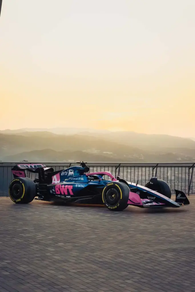 Alpine lleva la Fórmula 1 al centro de Barcelona: simuladores, el A526 en la calle y ofertas exclusivas para comprar un eléctrico 5 Motor16 Alpine Race Week GP Barcelona 3 Motor16
