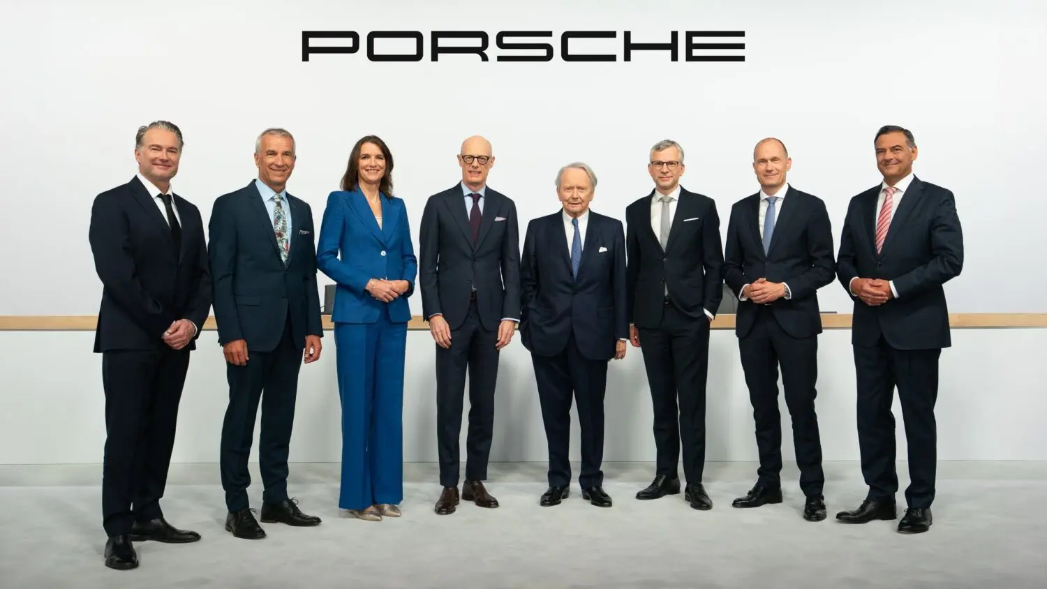 Porsche estrategia 2035: cómo el 1,1% de margen obliga a recortar variantes y potenciar el 911 híbrido 1 Motor16 Porsche margen beneficio