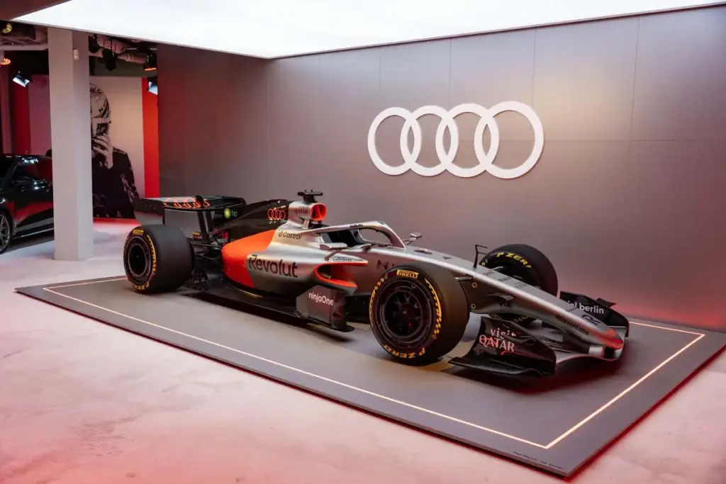 Audi acerca su monoplaza de F1 a los fans: dónde ver el R26 y participar en otras propuestas de la marca 11 Motor16 Audi F1 pop up store 10 Motor16