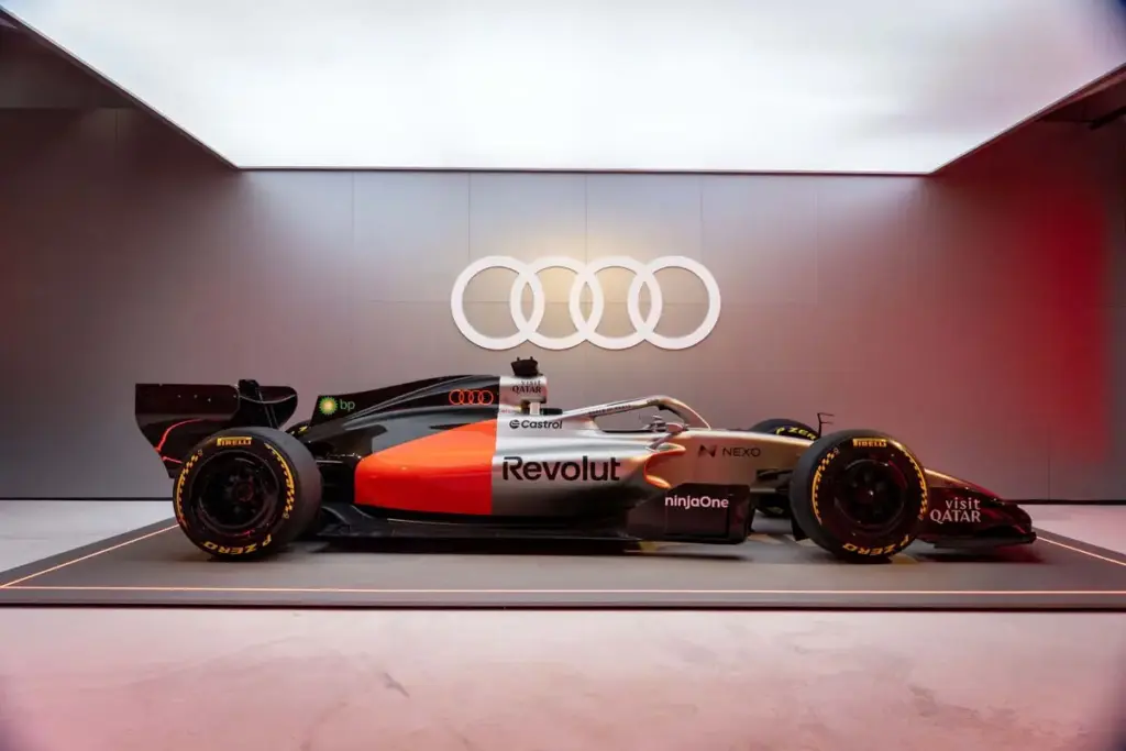 Audi acerca su monoplaza de F1 a los fans: dónde ver el R26 y participar en otras propuestas de la marca 12 Motor16 Audi F1 pop up store 11 Motor16