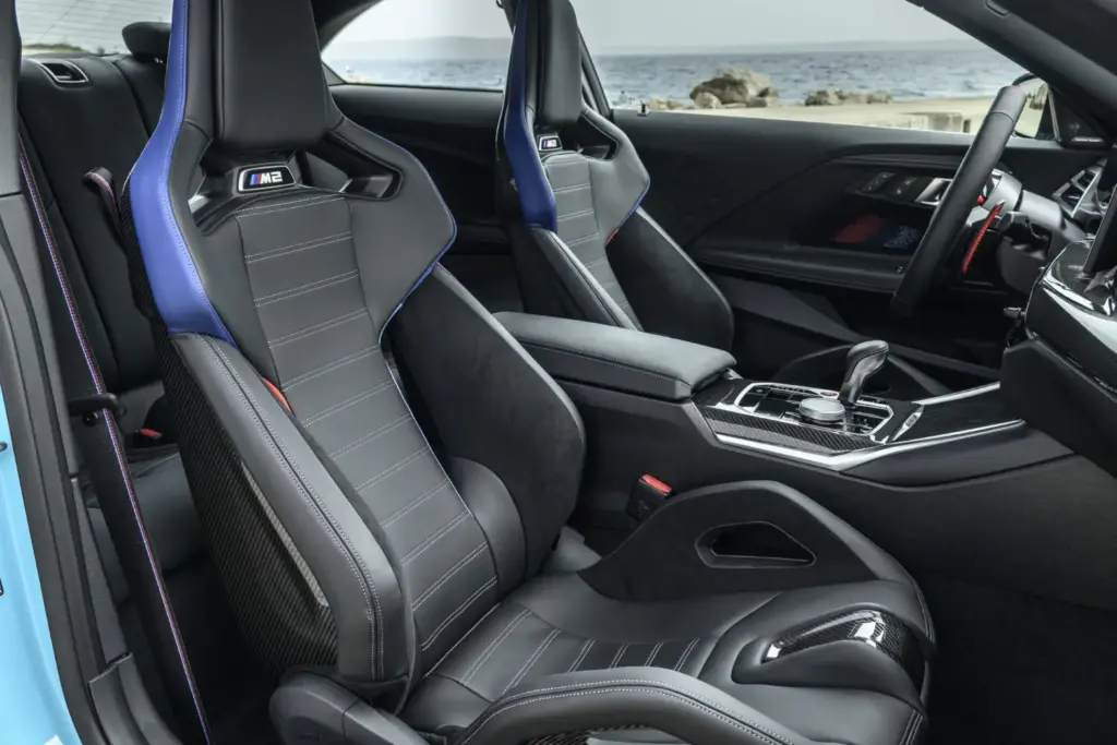 BMW M2 CON M XDRIVE 18 Motor16