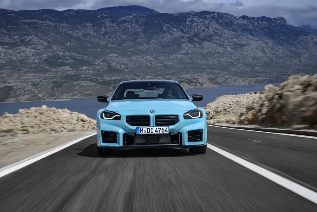 BMW M2 CON M XDRIVE 2 Motor16