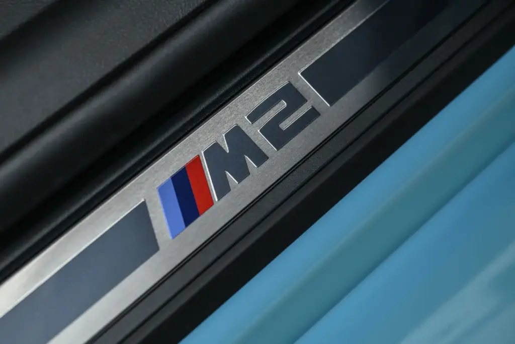 BMW M2 CON M XDRIVE 21 Motor16