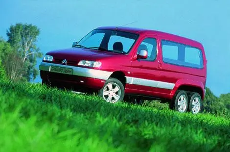 Berlingo croisiere jeune 2000 concep Motor16