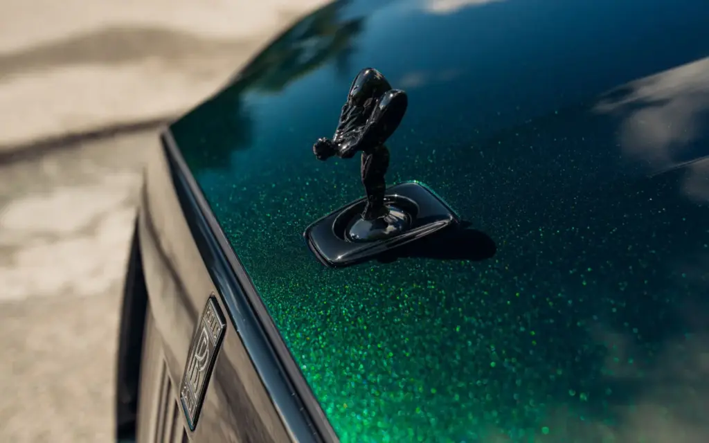 Rolls-Royce rinde homenaje a Charles Rolls con el exclusivo Black Badge Ghost Tourist Trophy 16 Motor16 Black Badge Ghost Isle of Man Spirit of Ecstasy Motor16
