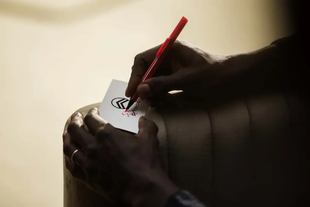 Citroën se reinventa como Sytroën: el actor Omar Sy ('Lupin') se convierte en asesor especial de la marca 3 Motor16 CITROEN OMAR SY2 Motor16