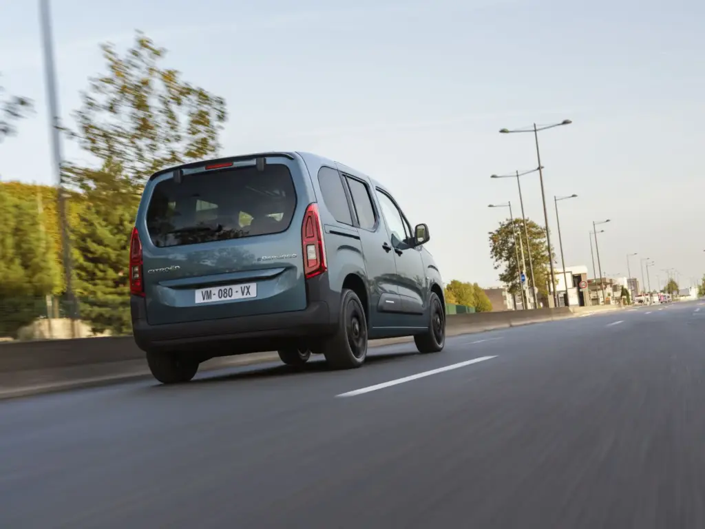 Citroen Berlingo Edicion 30 aniversario 2 Motor16
