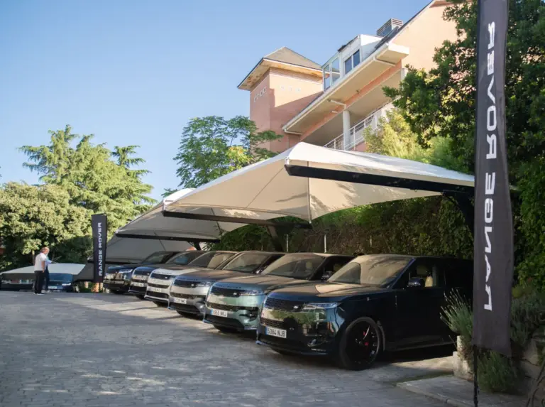 Range Rover y Grupo Merca2: la experiencia de lujo que se conduce, se degusta y se saborea