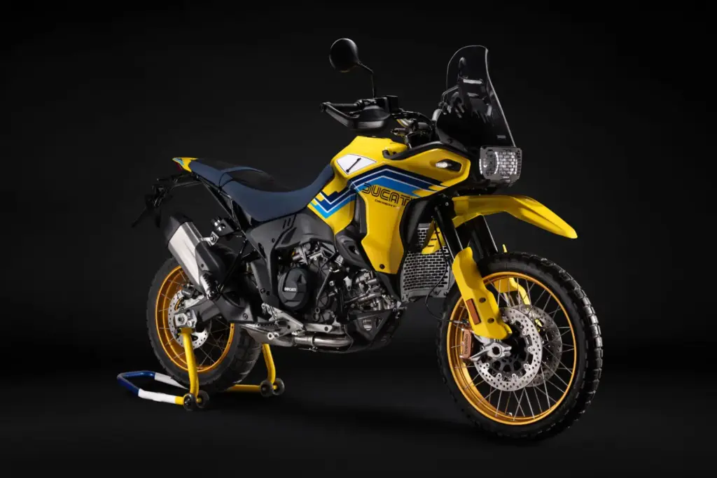 Ducati DesertX Collezione 100: la trail del centenario limitada a 100 unidades que revive la Pantah Ice 1 Motor16 DUCATI DESERT X COLLEZIONE (1)