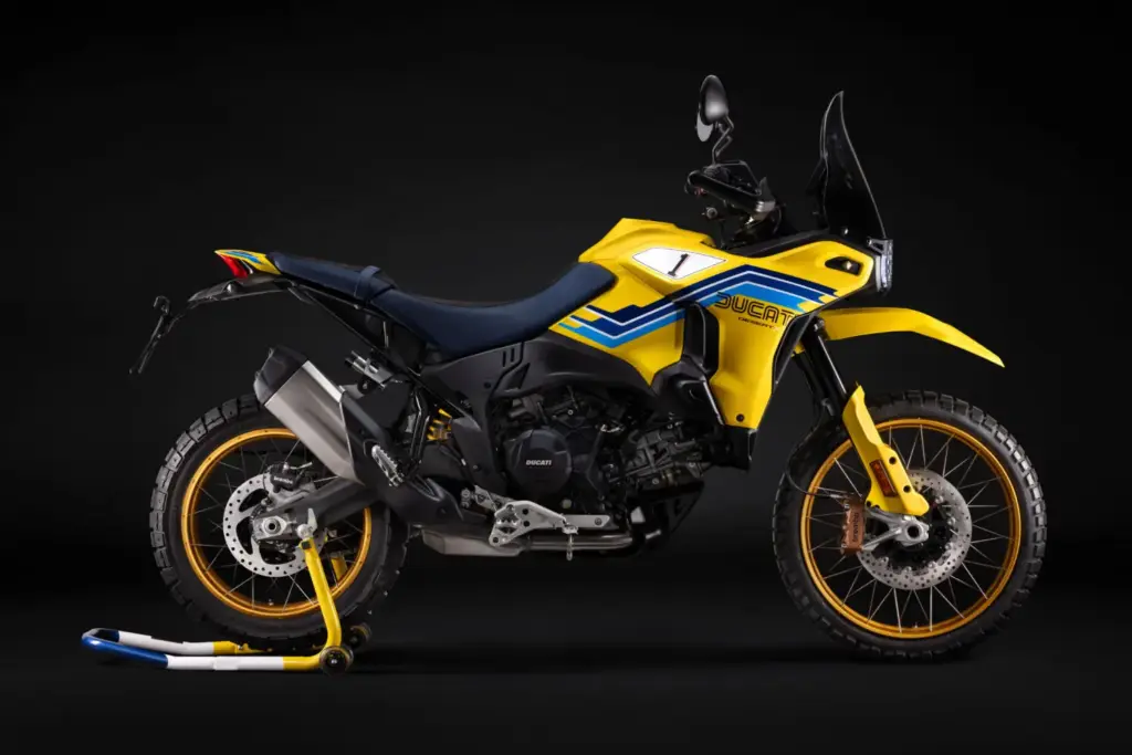 Ducati DesertX Collezione 100: solo 100 unidades de la trail inspirada en la Pantah Ice 1 Motor16 DUCATI DESERT X COLLEZIONE 2 Motor16
