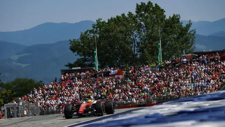 Mercedes señala a Ferrari por mejoras ilimitadas que vulneran el límite presupuestario