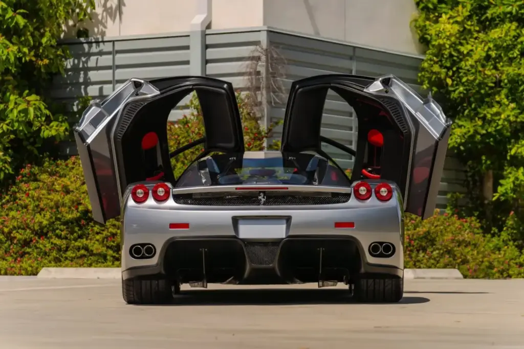 Un Ferrari Enzo se vende por ocho dígitos, pero no es ningún récord 8 Motor16 Un Ferrari Enzo se vende por ocho dígitos, pero no es ningún récord