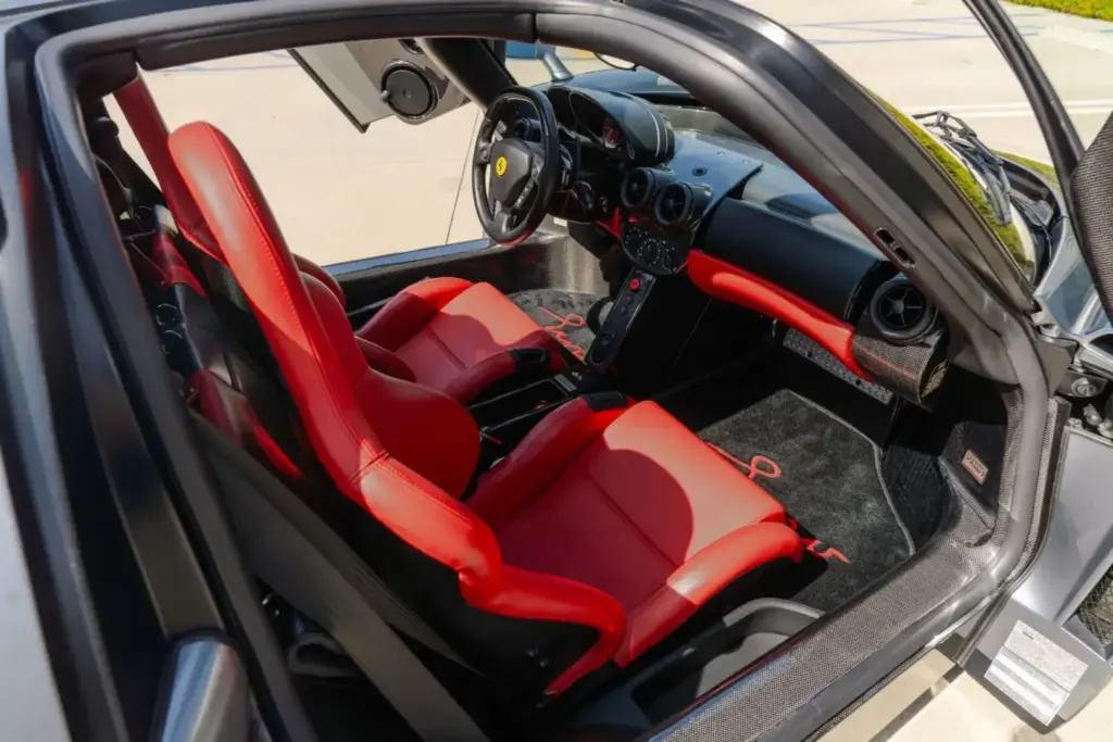 Un Ferrari Enzo se vende por ocho dígitos, pero no es ningún récord 16 Motor16 Un Ferrari Enzo se vende por ocho dígitos, pero no es ningún récord