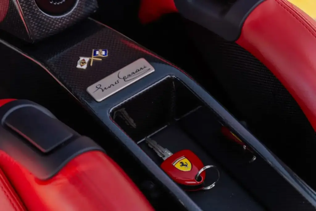 Un Ferrari Enzo se vende por ocho dígitos, pero no es ningún récord 14 Motor16 Un Ferrari Enzo se vende por ocho dígitos, pero no es ningún récord