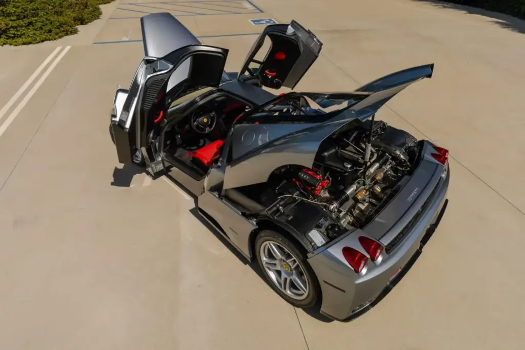 Un Ferrari Enzo se vende por ocho dígitos, pero no es ningún récord 2 Motor16 Un Ferrari Enzo se vende por ocho dígitos, pero no es ningún récord