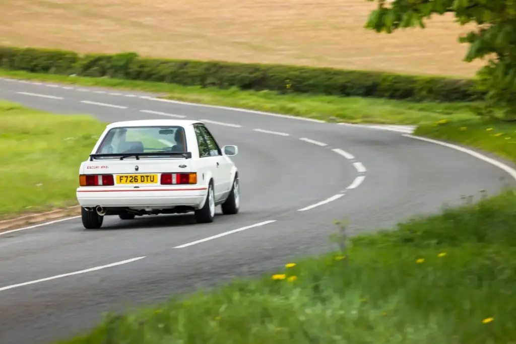 Ford Escort XR3 restomod tolman 2 Motor16