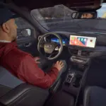 EE.UU. propone eliminar el pedal de freno en coches autónomos: ¿qué significa para el conductor?