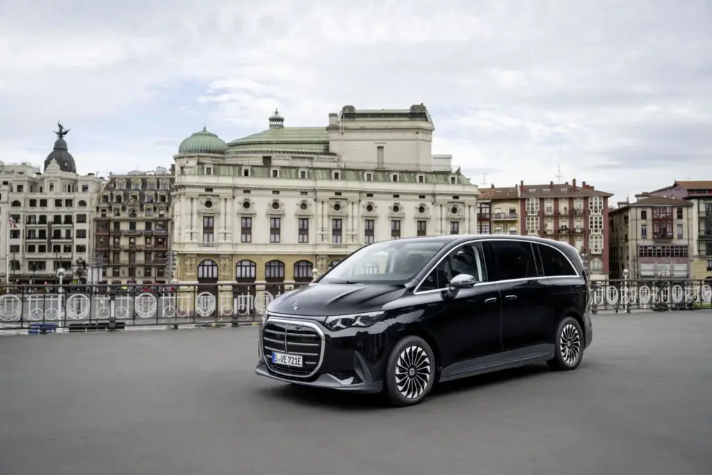 Mercedes-Benz VLE: la reinvención eléctrica de la gran limusina familiar 17 Motor16 Fotos Mercedes VLE 19 Motor16