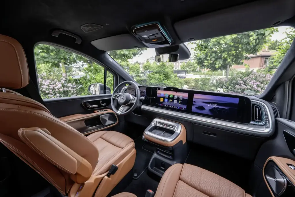 Mercedes-Benz VLE: la reinvención eléctrica de la gran limusina familiar 38 Motor16 Fotos Mercedes VLE 56 Motor16
