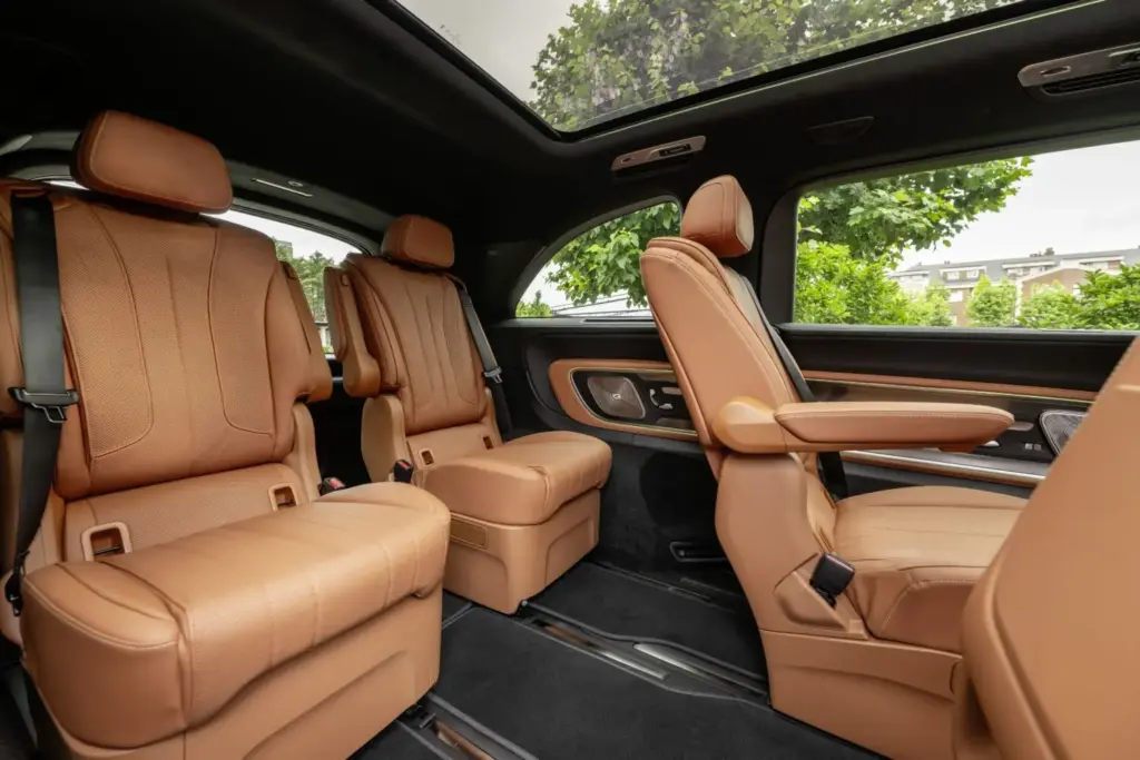 Mercedes-Benz VLE: la reinvención eléctrica de la gran limusina familiar 39 Motor16 Fotos Mercedes VLE 57 Motor16