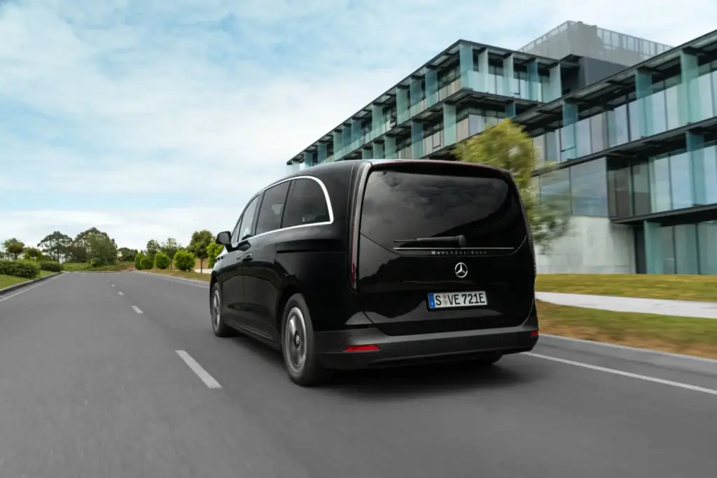 Mercedes-Benz VLE: la reinvención eléctrica de la gran limusina familiar 3 Motor16 Fotos Mercedes VLE 6 Motor16