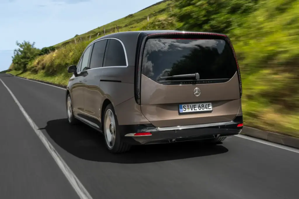 Mercedes-Benz VLE: la reinvención eléctrica de la gran limusina familiar 43 Motor16 Fotos Mercedes VLE 65 Motor16