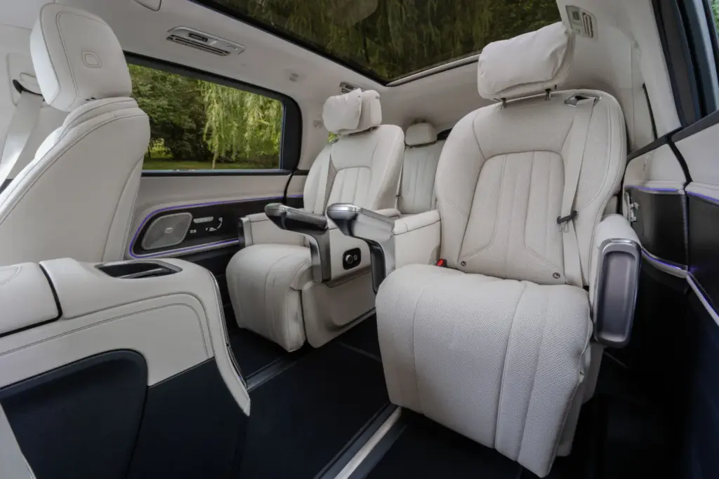 Mercedes-Benz VLE: la reinvención eléctrica de la gran limusina familiar 46 Motor16 Fotos Mercedes VLE 73 Motor16