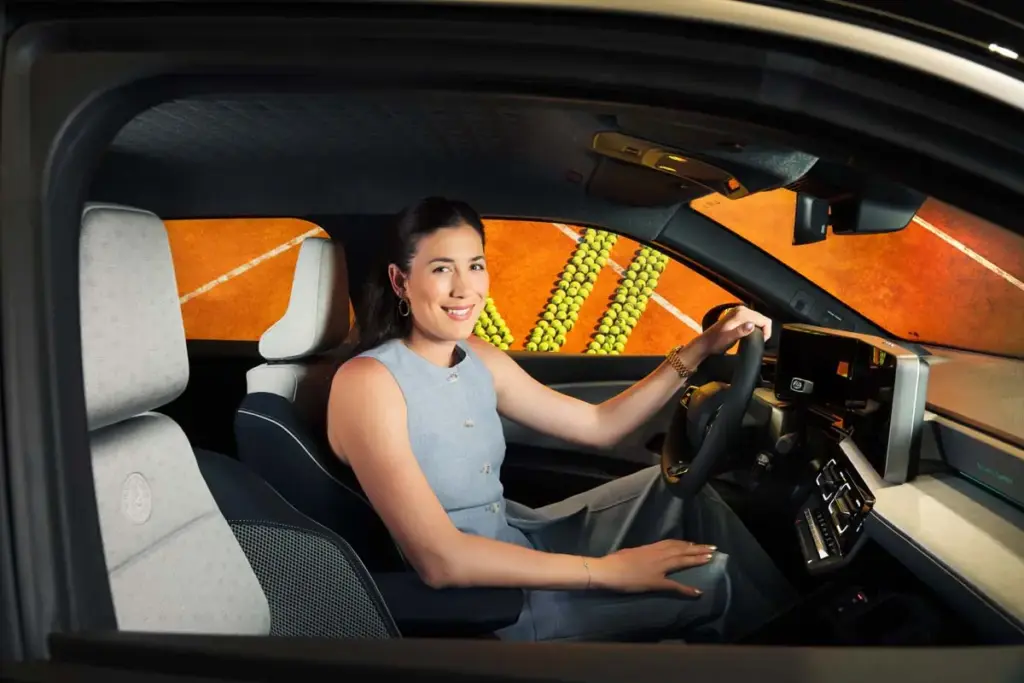 Garbiñe Muguruza renueva su acuerdo con Renault en el décimo aniversario de su título en Roland Garros 1 Motor16 Renault, Garbiñe Muguruza