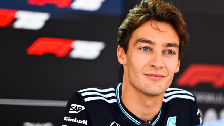 George Russell logra la pole position en Barcelona 2026: Hamilton, segundo; Leclerc, fuera en Q3