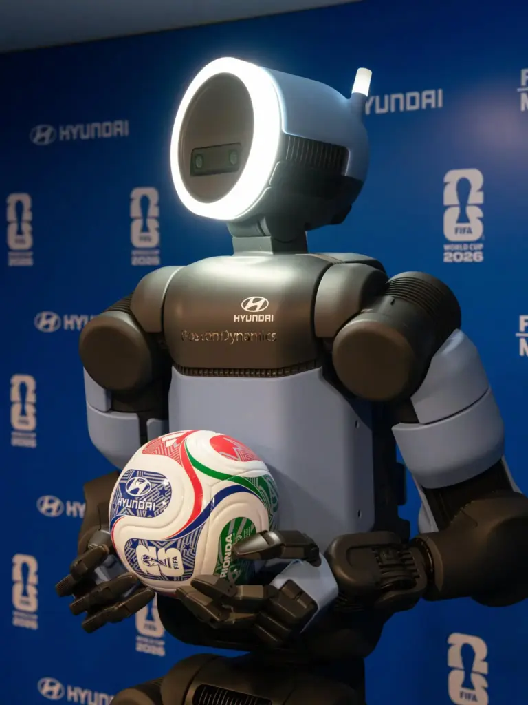 Hyundai, Museo FIFA, Atltas, robot