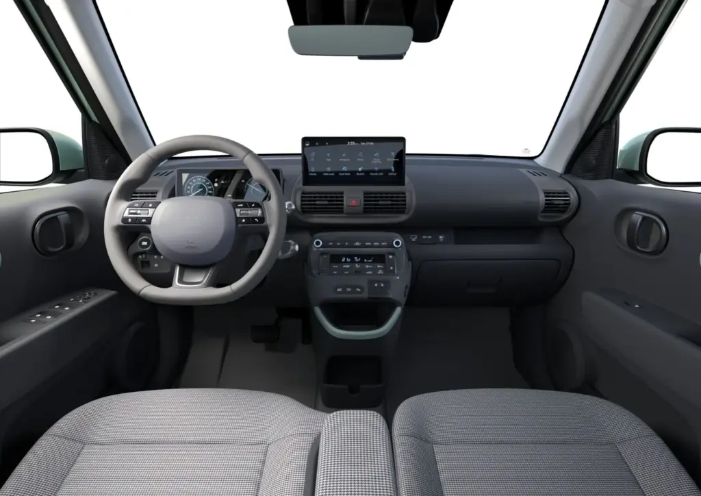 HYUNDAI INSTER LOUNGE 3 Motor16