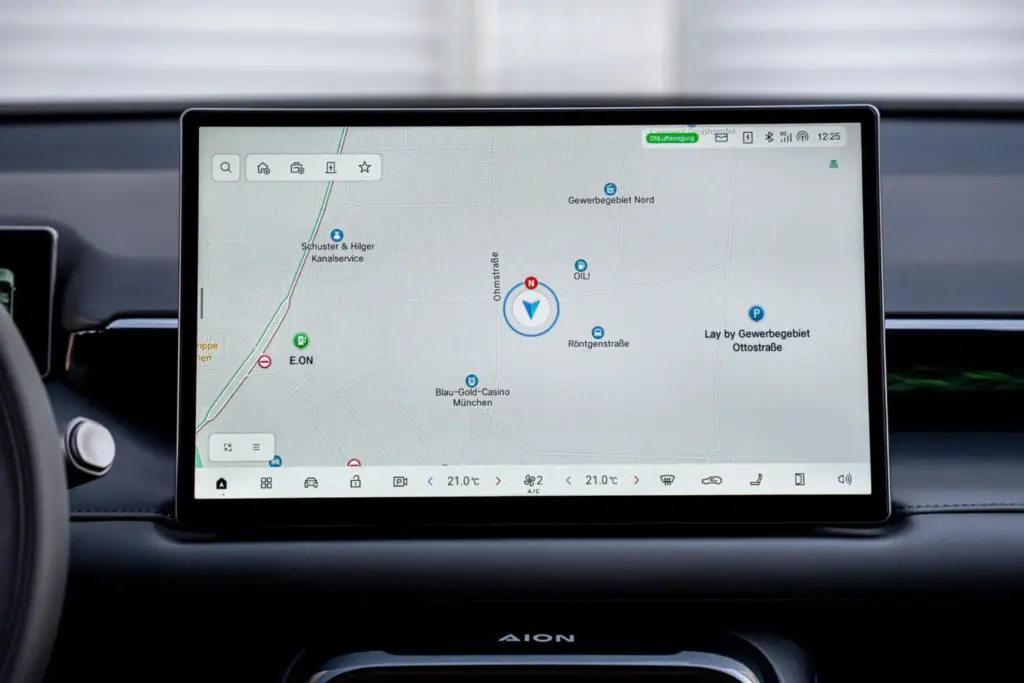 INTERIOR AIONV 11 Motor16