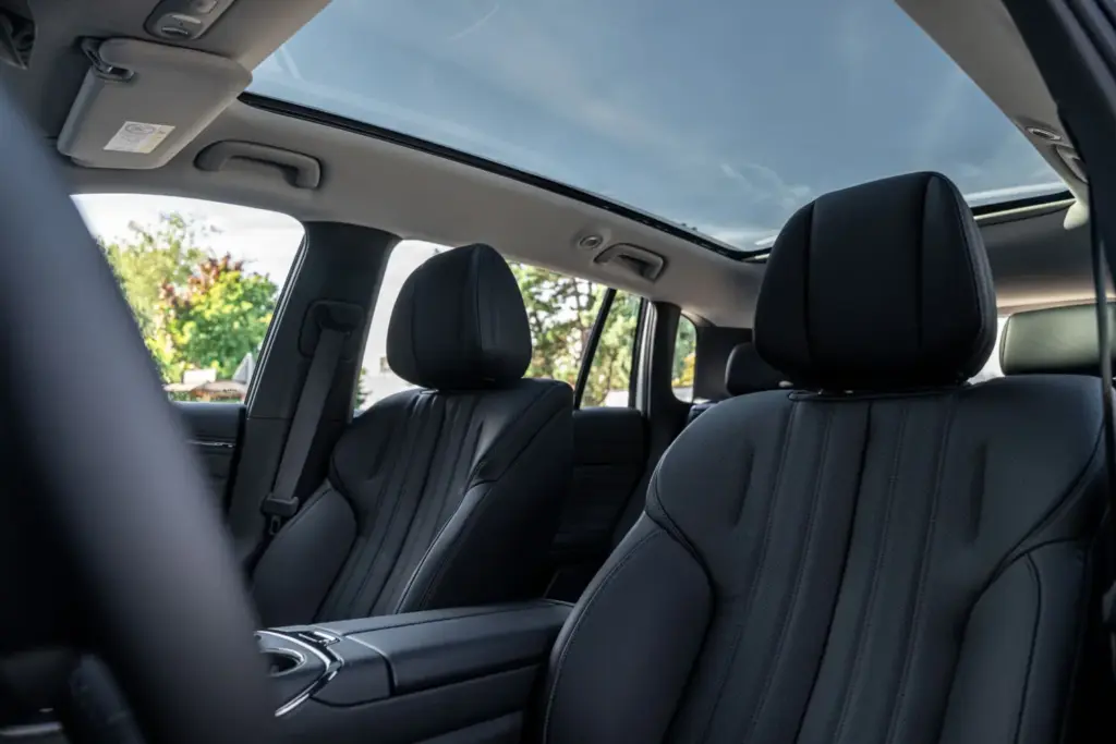 INTERIOR AIONV 16 Motor16