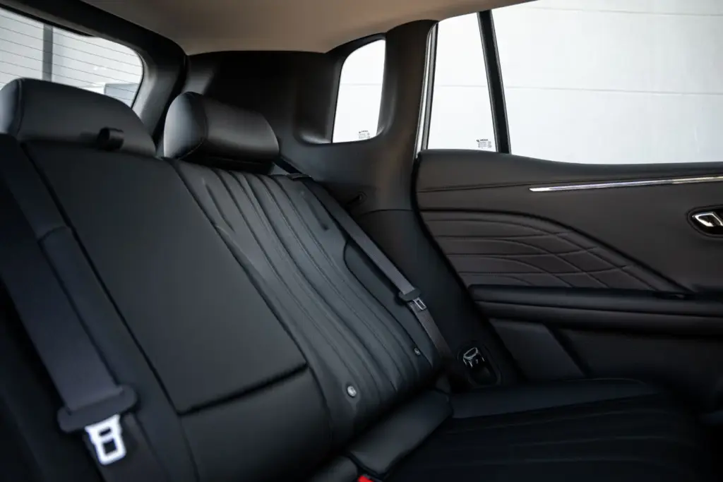 INTERIOR AIONV 18 Motor16
