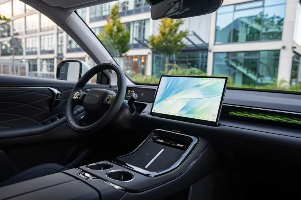 INTERIOR AIONV 22 Motor16