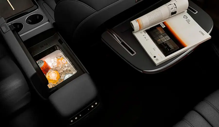 INTERIOR AIONV 6 Motor16