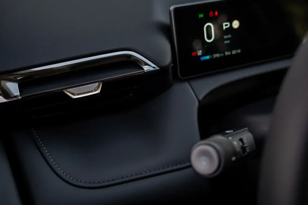 INTERIOR AIONV 8 Motor16