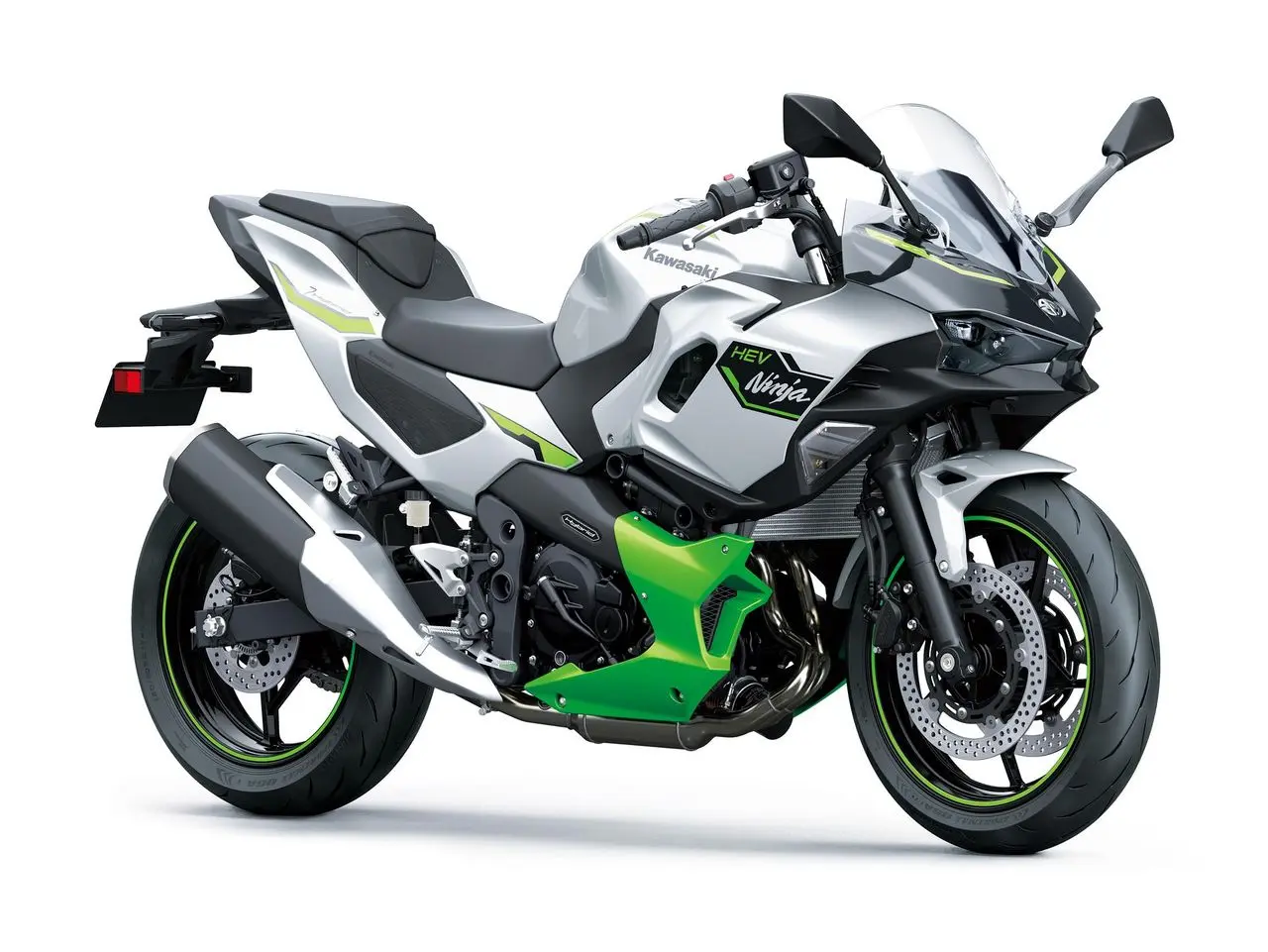 Kawasaki Ninja 7 Hybrid y Z7 Hybrid: el precio baja a 6.650 euros con seguro gratis