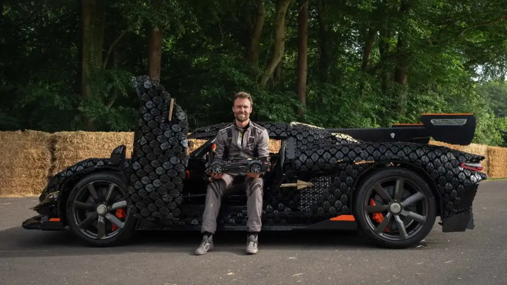 LEGO Technic Koenigsegg Markus Lundh 2 Motor16
