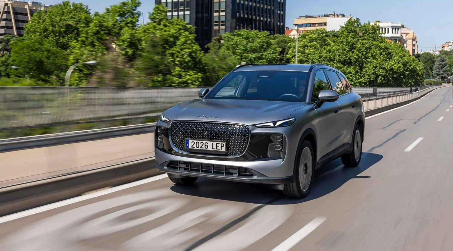 LEPAS llega a España con su L8 Super Hybrid: Estos son sus precios