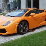 Lamborghini retrasa su coche eléctrico (y apuesta por híbridos) tras la fría acogida del mercado