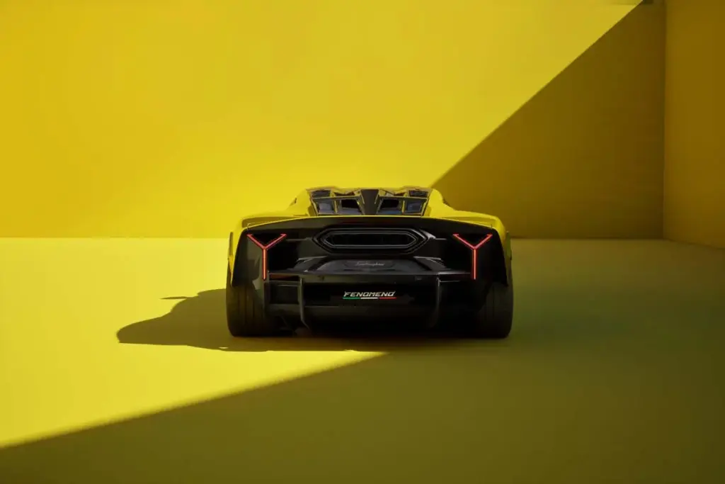 El Lamborghini Fenomeno gana el Red Dot Best of the Best, el mayor premio de diseño del mundo 3 Motor16 Lamborghini Fenomeno3 Motor16