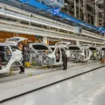 Ebro triplica su capacidad en Barcelona con la línea M1: su furgoneta eléctrica llegará en 2027
